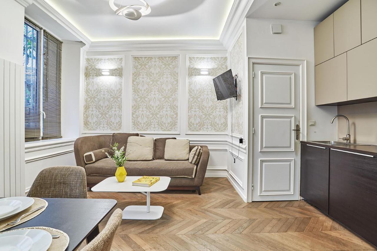 Apartment Louvre Museum By Studio Prestige Párizs Kültér fotó