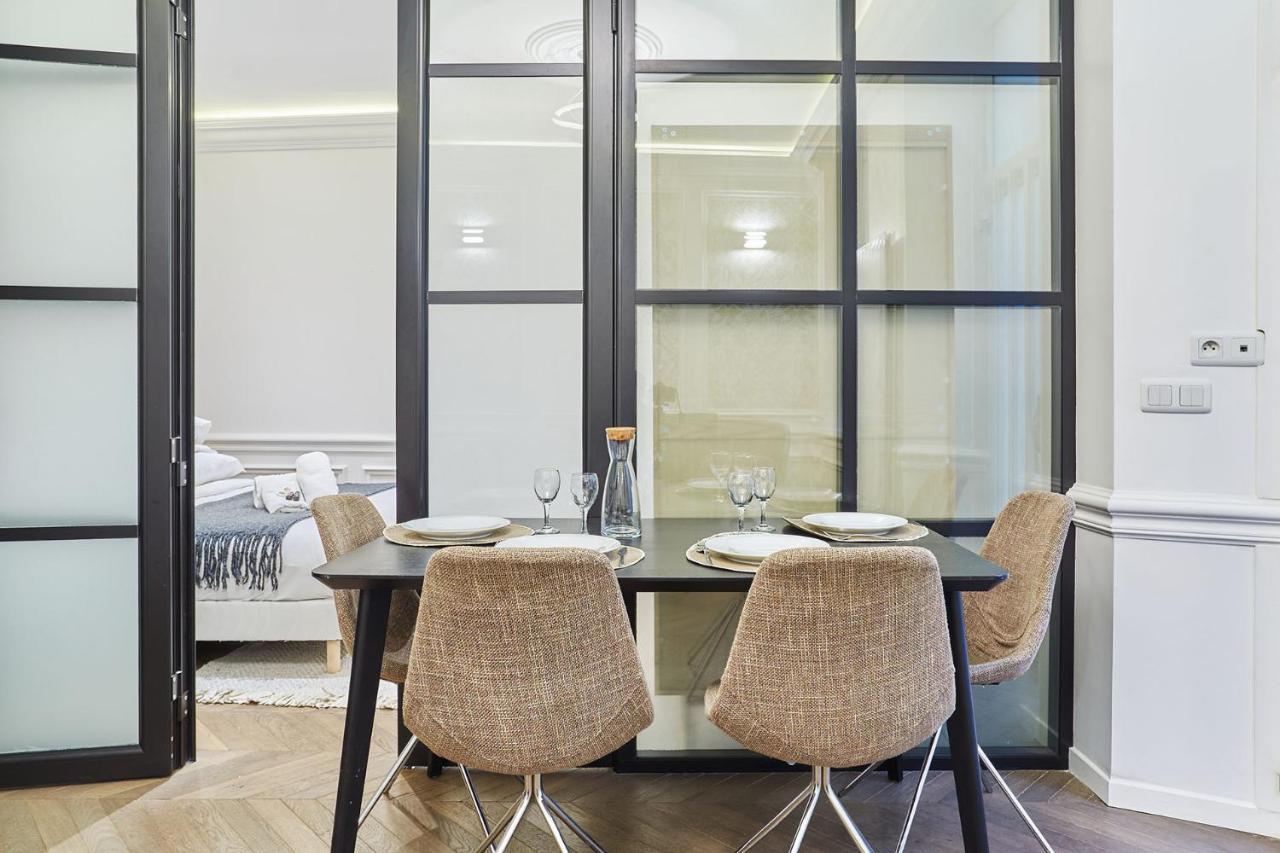 Apartment Louvre Museum By Studio Prestige Párizs Kültér fotó